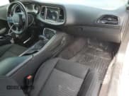 ✅ 2018 Dodge Challenger SXT Plus • VIN: 2C3CDZAG5JH118712 • Lot: 63761184. Wystawiony na Copart z przebiegiem 94 890 mil. Bezpłatny archiwum sprzedaży aukcyjnych z USA i szczegółowy raport historii pojazdu na DreamBid. Zdjęcie 8.