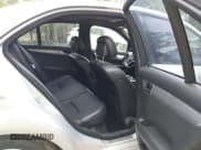 ✅ 2013 Mercedes-Benz C 250 Sport • VIN: WDDGF4HB4DR265893 • Lot: 42423461. Wystawiony na IAAI z przebiegiem 108 911 mil. Bezpłatny archiwum sprzedaży aukcyjnych z USA i szczegółowy raport historii pojazdu na DreamBid. Zdjęcie 8.