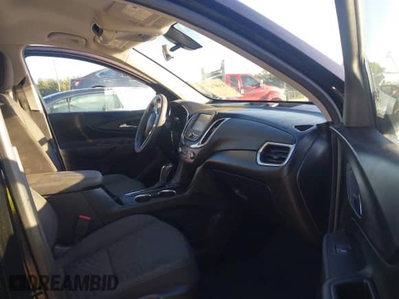 2018 Chevrolet Equinox LT with VIN 2GNAXJEV9J6325532, listed as a IAAI auction lot 43447125 with 125,816 mi miles and . Bid and sale history available at DreamBid. Image 5.