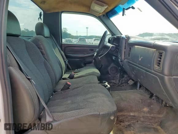 2002 Chevrolet Silverado 1500 with VIN 1GCEC14W32Z284577, listed as a Copart auction lot 69987265 with 504,167 mi miles and Salvage title. Bid and sale history available at DreamBid. Image 10.
