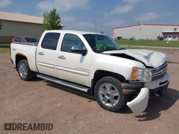 ✅ 2012 Chevrolet Silverado 1500 LTZ • VIN: 3GCPKTE72CG281668 • Lot: 42468867. Wystawiony na IAAI z przebiegiem 139 316 mil. Bezpłatny archiwum sprzedaży aukcyjnych z USA i szczegółowy raport historii pojazdu na DreamBid. Zdjęcie 1.