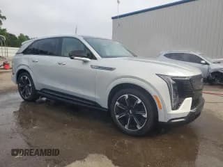 ✅ 2025 Cadillac ESCALADE IQ • VIN: 1GYTEFKL9SU100967 • Lot: 53931025. Wystawiony na Copart z przebiegiem 907 mil. Bezpłatny archiwum sprzedaży aukcyjnych z USA i szczegółowy raport historii pojazdu na DreamBid. Zdjęcie 4.