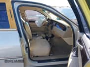 ✅ 2007 Lincoln Town Car Signature • VIN: 1LNHM81VX7Y600970 • Lot: 43575047. Listed on IAAI with 143,745 mi. Free auction sales archive from the USA and detailed vehicle history report at DreamBid. Image 5.