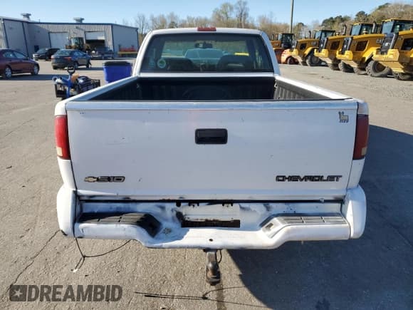 ✅ 1997 Chevrolet S-10 LS • VIN: 1GCCS1949V8141063 • Лот: 49367985. Опубликован ранее на Copart с пробегом 98 117 миль. Бесплатный доступ к архиву аукционных продаж из США и подробный отчёт об истории автомобиля на DreamBid. Изображение 6.