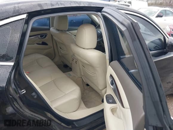 ✅ 2013 Infiniti M • VIN: JN1BY1AP9DM513719 • Лот: 41543165. Опубликован ранее на IAAI с пробегом 141 488 миль. Бесплатный доступ к архиву аукционных продаж из США и подробный отчёт об истории автомобиля на DreamBid. Изображение 8.