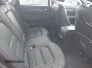 ✅ 2023 Mazda CX-5 S Carbon Edition • VIN: JM3KFBCM7P0104374 • Лот: 42329421. Опубликован ранее на IAAI с пробегом 27 575 миль. Бесплатный доступ к архиву аукционных продаж из США и подробный отчёт об истории автомобиля на DreamBid. Изображение 8.