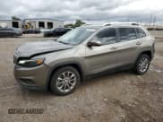 ✅ 2019 Jeep Cherokee Latitude Plus • VIN: 1C4PJLLB7KD223433 • Lot: 90227025. Wystawiony na Copart z przebiegiem 99 160 mil. Bezpłatny archiwum sprzedaży aukcyjnych z USA i szczegółowy raport historii pojazdu na DreamBid. Zdjęcie 1.