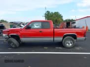✅ 1998 Dodge 1500 • VIN: 1B7HC13Y6WJ134063 • Lot: 43302286. Wystawiony na IAAI z przebiegiem 188 374 mil. Bezpłatny archiwum sprzedaży aukcyjnych z USA i szczegółowy raport historii pojazdu na DreamBid. Zdjęcie 15.