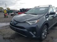 ✅ 2018 Toyota RAV4 Hybrid Limited • VIN: JTMDJREV0JD215668 • Lot: 43719497. Wystawiony na IAAI z przebiegiem 62 643 mil. Bezpłatny archiwum sprzedaży aukcyjnych z USA i szczegółowy raport historii pojazdu na DreamBid. Zdjęcie 6.