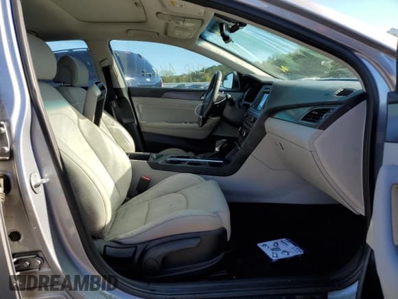 ✅ 2017 Hyundai Sonata Sport • VIN: 5NPE34AF1HH571647 • Лот: 62145602. Опубликован ранее на Copart с пробегом Не указан. Бесплатный доступ к архиву аукционных продаж из США и подробный отчёт об истории автомобиля на DreamBid. Изображение 5.