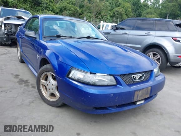 ✅ 2003 Ford Mustang Standard • VIN: 1FAFP40463F347520 • Лот: 42881422. Опубликован ранее на IAAI с пробегом 326 428 миль. Бесплатный доступ к архиву аукционных продаж из США и подробный отчёт об истории автомобиля на DreamBid. Изображение 1.