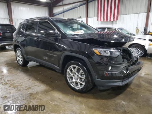✅ 2024 Jeep Compass Latitude Lux • VIN: 3C4NJDFN2RT132318 • Лот: 69412085. Опубликован ранее на Copart с пробегом Не указан. Бесплатный доступ к архиву аукционных продаж из США и подробный отчёт об истории автомобиля на DreamBid. Изображение 4.