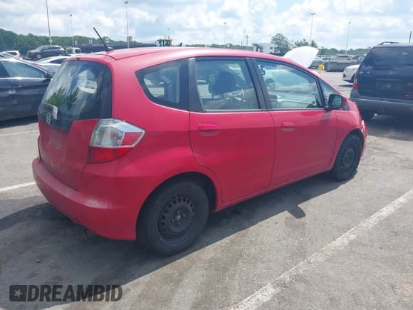 ✅ 2012 Honda Fit • VIN: JHMGE8H39CC037451 • Лот: 42753489. Опубликован ранее на IAAI с пробегом 173 151 миль. Бесплатный доступ к архиву аукционных продаж из США и подробный отчёт об истории автомобиля на DreamBid. Изображение 4.