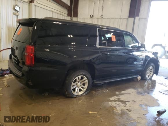 ✅ 2017 Chevrolet Suburban LT • VIN: 1GNSKHKC6HR218337 • Lot: 70607694. Listed on Copart with Not provided. Free auction sales archive from the USA and detailed vehicle history report at DreamBid. Image 3.