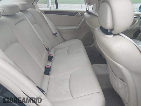 ✅ 2006 Mercedes-Benz C 280 Luxury • VIN: WDBRF92H96F756900 • Lot: 42375982. Wystawiony na IAAI z przebiegiem 163 385 mil. Bezpłatny archiwum sprzedaży aukcyjnych z USA i szczegółowy raport historii pojazdu na DreamBid. Zdjęcie 8.