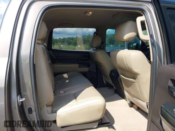 ✅ 2010 Toyota Tundra • VIN: 5TFEY5F12AX094192 • Lot: 43312801. Wystawiony na IAAI z przebiegiem 201 614 mil. Bezpłatny archiwum sprzedaży aukcyjnych z USA i szczegółowy raport historii pojazdu na DreamBid. Zdjęcie 8.