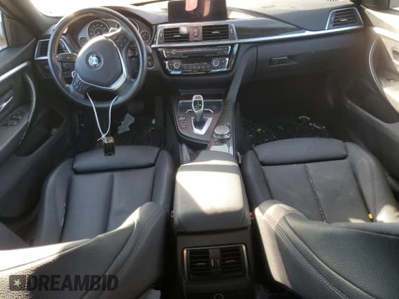 ✅ 2018 BMW 4 Series 430i xDrive • VIN: WBA4J3C56JBL03326 • Lot: 47006805. Listed on Copart with 82,139 mi. Free auction sales archive from the USA and detailed vehicle history report at DreamBid. Image 8.