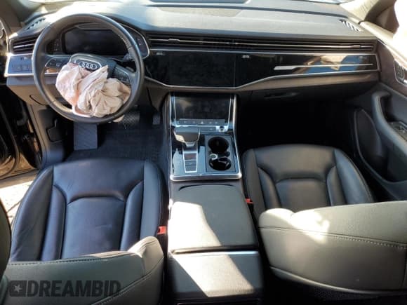 ✅ 2019 Audi Q8 Premium Plus • VIN: WA1EVAF14KD025616 • Лот: 70430815. Опубликован ранее на Copart с пробегом 98 785 миль. Бесплатный доступ к архиву аукционных продаж из США и подробный отчёт об истории автомобиля на DreamBid. Изображение 8.