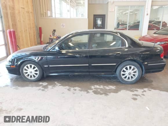 2004 Hyundai Sonata GLS с VIN KMHWF35H04A041894, выставлен на аукционе IAAI как лот 41686370 с пробегом 149 664 миль миль и . История ставок и продаж доступна на DreamBid. Изображение 14.