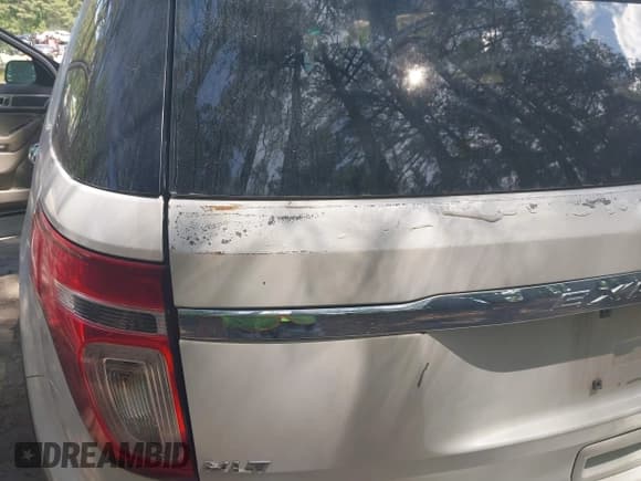 ✅ 2011 Ford Explorer XLT • VIN: 1FMHK7D85BGA05108 • Lot: 42168067. Wystawiony na IAAI z przebiegiem 210 611 mil. Bezpłatny archiwum sprzedaży aukcyjnych z USA i szczegółowy raport historii pojazdu na DreamBid. Zdjęcie 6.