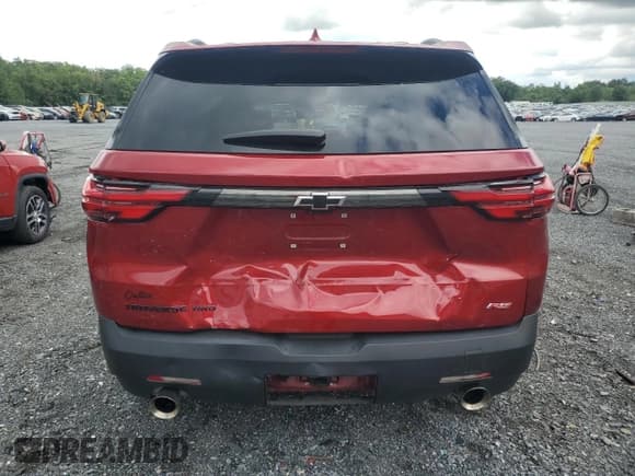 ✅ 2023 Chevrolet Traverse RS • VIN: 1GNEVJKW2PJ309754 • Lot: 67491904. Wystawiony na Copart z przebiegiem 8 743 mil. Bezpłatny archiwum sprzedaży aukcyjnych z USA i szczegółowy raport historii pojazdu na DreamBid. Zdjęcie 6.