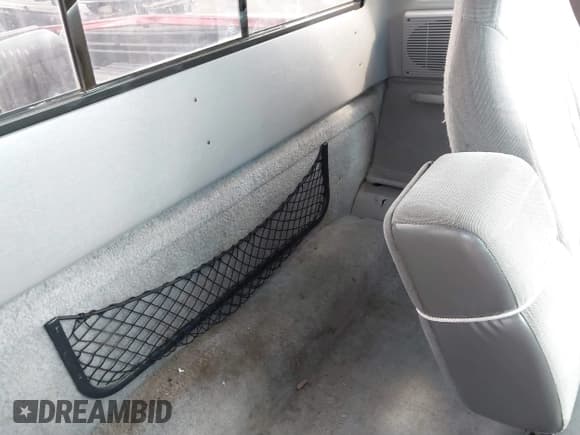 ✅ 1996 Ford Ranger XLT • VIN: 1FTDR15X9TPB29241 • Lot: 41802300. Listed on IAAI with 179,948 mi. Free auction sales archive from the USA and detailed vehicle history report at DreamBid. Image 8.