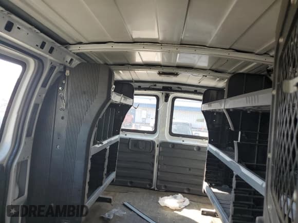 ✅ 2008 Chevrolet Express Cargo • VIN: 1GCGG25C581110752 • Lot: 84923135. Listed on Copart with 205,216 mi. Free auction sales archive from the USA and detailed vehicle history report at DreamBid. Image 10.