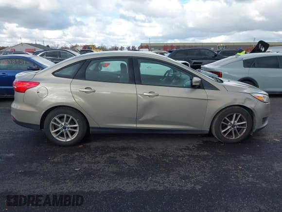 ✅ 2016 Ford Focus SE • VIN: 1FADP3F20GL247718 • Лот: 43645197. Опубликован ранее на IAAI с пробегом 181 915 миль. Бесплатный доступ к архиву аукционных продаж из США и подробный отчёт об истории автомобиля на DreamBid. Изображение 13.