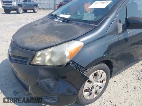 ✅ 2012 Toyota Yaris L • VIN: JTDJTUD39CD540774 • Лот: 42579874. Опубликован ранее на IAAI с пробегом 162 403 миль. Бесплатный доступ к архиву аукционных продаж из США и подробный отчёт об истории автомобиля на DreamBid. Изображение 6.