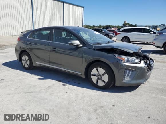 2022 Hyundai Ioniq SE с VIN KMHC75LC4NU282571, выставлен на аукционе Copart как лот 77684944 с пробегом 82 047 миль миль и Списание • Salvage title. История ставок и продаж доступна на DreamBid. Изображение 4.