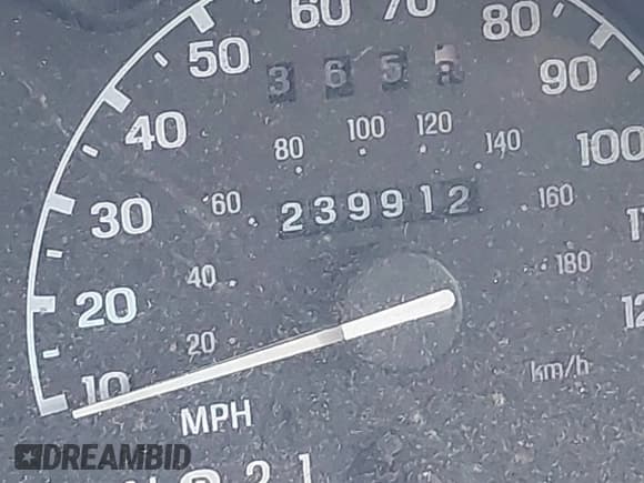 ✅ 1997 Ford Explorer XL • VIN: 1FMDU34E4VZB19987 • Лот: 43854880. Опубликован ранее на IAAI с пробегом 239 912 миль. Бесплатный доступ к архиву аукционных продаж из США и подробный отчёт об истории автомобиля на DreamBid. Изображение 7.