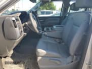 ✅ 2019 Chevrolet Silverado 1500 Work Truck • VIN: 2GCRCNEC0K1225251 • Lot: 70425405. Wystawiony na Copart z przebiegiem 9 819 mil. Bezpłatny archiwum sprzedaży aukcyjnych z USA i szczegółowy raport historii pojazdu na DreamBid. Zdjęcie 7.