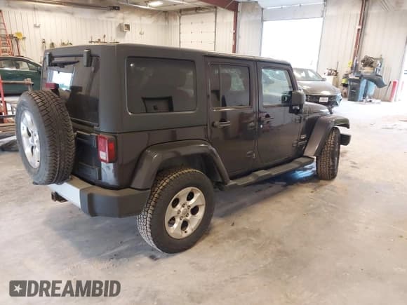 ✅ 2013 Jeep Wrangler Unlimited Sahara • VIN: 1C4BJWEGXDL665376 • Lot: 43014582. Wystawiony na IAAI z przebiegiem 117 852 mil. Bezpłatny archiwum sprzedaży aukcyjnych z USA i szczegółowy raport historii pojazdu na DreamBid. Zdjęcie 4.