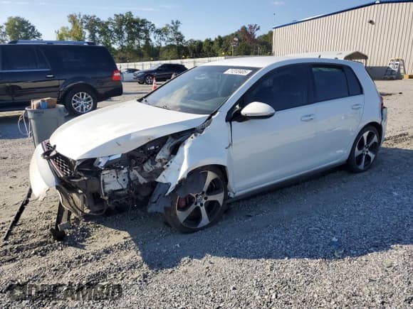 ✅ 2019 Volkswagen Golf GTI S • VIN: 3VW5T7AU9KM021546 • Lot: 71313405. Wystawiony na Copart z przebiegiem Nie podano. Bezpłatny archiwum sprzedaży aukcyjnych z USA i szczegółowy raport historii pojazdu na DreamBid. Zdjęcie 1.