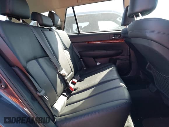 ✅ 2011 Subaru Outback Limited Power Moon • VIN: 4S4BRELC1B2340116 • Lot: 43882105. Listed on IAAI with 65,777 mi. Free auction sales archive from the USA and detailed vehicle history report at DreamBid. Image 8.