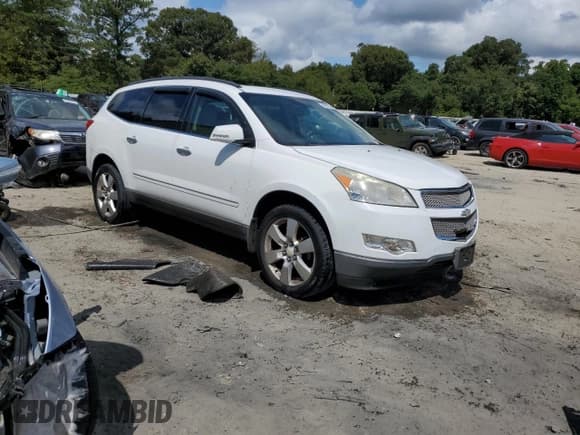 ✅ 2010 Chevrolet Traverse LTZ • VIN: 1GNLRHED7AS132800 • Lot: 70007394. Wystawiony na Copart z przebiegiem 148 197 mil. Bezpłatny archiwum sprzedaży aukcyjnych z USA i szczegółowy raport historii pojazdu na DreamBid. Zdjęcie 4.