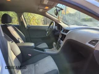 ✅ 2009 Chevrolet Malibu 1LS • VIN: 1G1ZG57B79F188459 • Lot: 81338114. Listed on Copart with 109,530 mi. Free auction sales archive from the USA and detailed vehicle history report at DreamBid. Image 5.