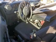 ✅ 2018 Jeep Wrangler Unlimited Freedom • VIN: 1C4BJWDG5JL896067 • Lot: 90419545. Wystawiony na Copart z przebiegiem 60 941 mil. Bezpłatny archiwum sprzedaży aukcyjnych z USA i szczegółowy raport historii pojazdu na DreamBid. Zdjęcie 8.