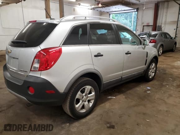 ✅ 2014 Chevrolet Captiva Sport LS • VIN: 3GNAL2EK2ES637805 • Lot: 62276765. Wystawiony na Copart z przebiegiem 74 995 mil. Bezpłatny archiwum sprzedaży aukcyjnych z USA i szczegółowy raport historii pojazdu na DreamBid. Zdjęcie 3.