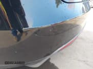 ✅ 2013 Tesla Model S • VIN: 5YJSA1DN7DFP13423 • Lot: 43874538. Wystawiony na IAAI z przebiegiem 105 309 mil. Bezpłatny archiwum sprzedaży aukcyjnych z USA i szczegółowy raport historii pojazdu na DreamBid. Zdjęcie 6.