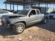 ✅ 2004 Dodge Dakota • VIN: 1D7GL12K44S619565 • Lot: 82758095. Wystawiony na Copart z przebiegiem 121 861 mil. Bezpłatny archiwum sprzedaży aukcyjnych z USA i szczegółowy raport historii pojazdu na DreamBid. Zdjęcie 1.