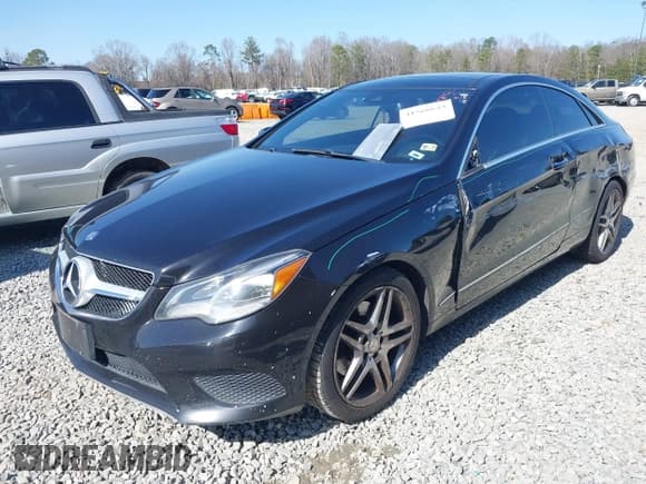 ✅ 2014 Mercedes-Benz E 350 • VIN: WDDKJ5KBXEF248011 • Lot: 41566643. Listed on IAAI with 120,108 mi. Free auction sales archive from the USA and detailed vehicle history report at DreamBid. Image 17.