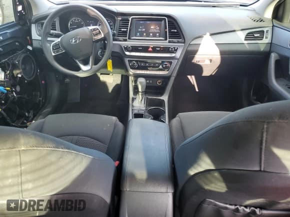 ✅ 2019 Hyundai Sonata SE • VIN: 5NPE24AF2KH742738 • Лот: 87027665. Опубликован ранее на Copart с пробегом 22 902 миль. Бесплатный доступ к архиву аукционных продаж из США и подробный отчёт об истории автомобиля на DreamBid. Изображение 8.