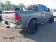 ✅ 2009 Dodge 1500 SLT • VIN: 1D3HV18T39S724184 • Lot: 42097416. Wystawiony na IAAI z przebiegiem 297 630 mil. Bezpłatny archiwum sprzedaży aukcyjnych z USA i szczegółowy raport historii pojazdu na DreamBid. Zdjęcie 4.