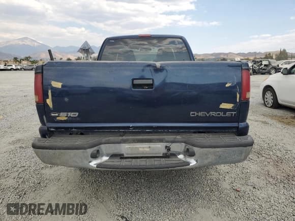 ✅ 2003 Chevrolet S-10 LS • VIN: 1GCCS19X438105059 • Лот: 70138894. Опубликован ранее на Copart с пробегом 162 978 миль. Бесплатный доступ к архиву аукционных продаж из США и подробный отчёт об истории автомобиля на DreamBid. Изображение 6.