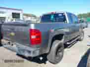 2009 Chevrolet Silverado 1500 LT z VIN 1GCEK29J79Z126226, wystawiony jako IAAI lot #43485064 z przebiegiem 249 687 mil mil oraz . Historia ofert i sprzedaży dostępna na DreamBid. Obrazek 4.