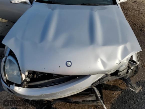 ✅ 2002 Mercedes-Benz SLK 320 • VIN: WDBKK65F22F248235 • Лот: 71177974. Опубликован ранее на Copart с пробегом Не указан. Бесплатный доступ к архиву аукционных продаж из США и подробный отчёт об истории автомобиля на DreamBid. Изображение 11.