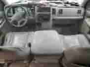 ✅ 2003 Dodge 1500 ST • VIN: 1D7HU18Z63J554955 • Лот: 82993574. Размещён на Copart с пробегом 228 770 миль миль. Получите бесплатный доступ к архиву аукционных продаж из США и посмотрите подробный отчёт об истории автомобиля на DreamBid. Изображение 8.