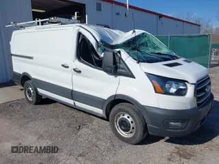 ✅ 2020 Ford Transit Cargo • VIN: 1FTBR1Y8XLKA84383 • Lot: 41519121. Wystawiony na IAAI z przebiegiem 61 410 mil. Bezpłatny archiwum sprzedaży aukcyjnych z USA i szczegółowy raport historii pojazdu na DreamBid. Zdjęcie 1.