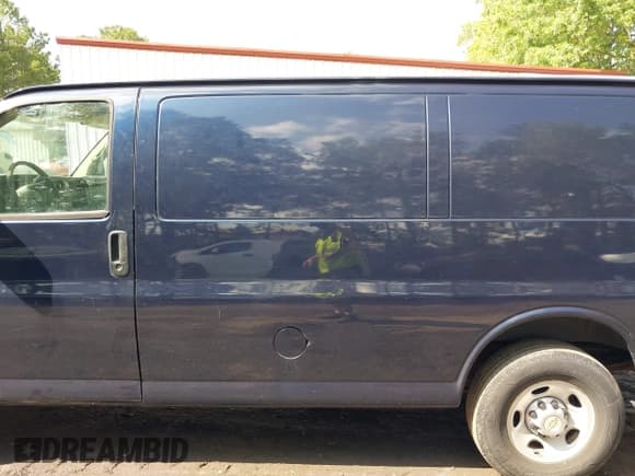 ✅ 2011 Chevrolet Express Cargo • VIN: 1GCZGTCA3B1151128 • Lot: 42423120. Listed on IAAI with 109,268 mi. Free auction sales archive from the USA and detailed vehicle history report at DreamBid. Image 15.